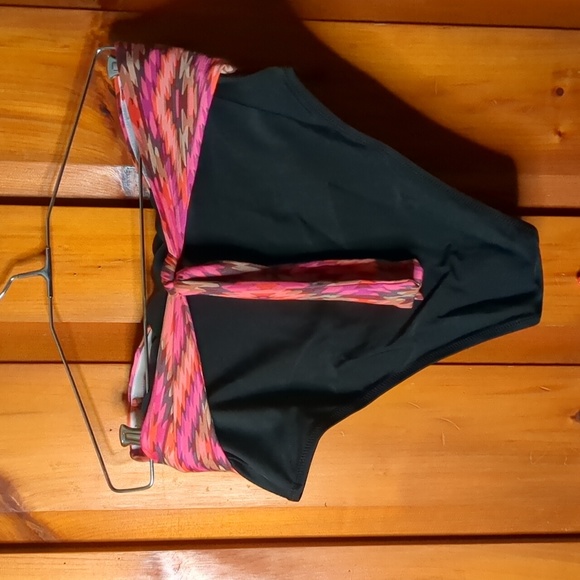 CUPSHE* high waisted high cut scalloped edge bathing suit bottom . Bandeau top - Picture 8 of 10